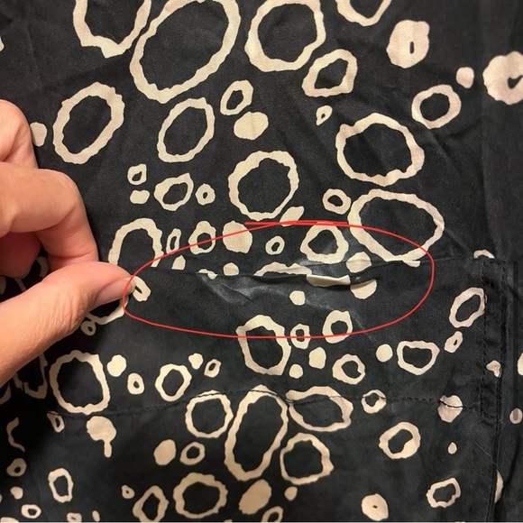 Vintage 90s 100% silk button down blouse black tan abstract PXL - Picture 7 of 9